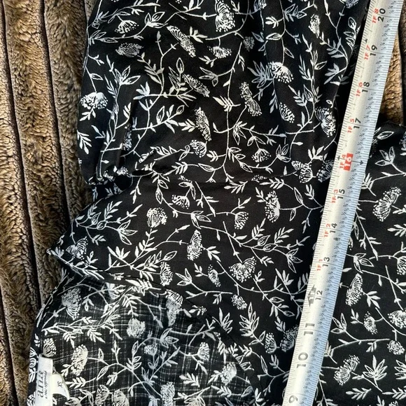 🎉5 for $45🎉 Ana dress size XS - Picture 7 of 8